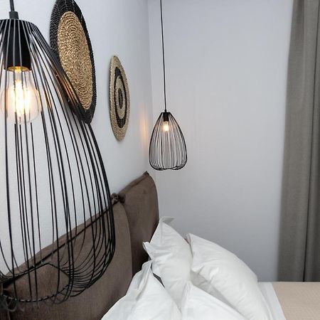 Onar Limnos II Luxury Apartments Moúdhros Eksteriør billede