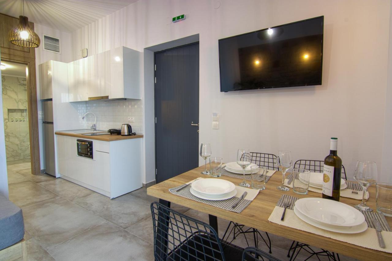 Onar Limnos II Luxury Apartments Moúdhros Eksteriør billede