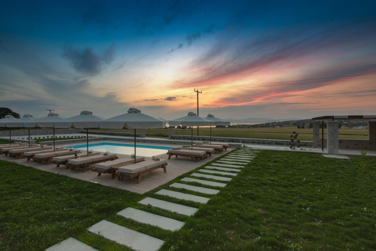 Onar Limnos II Luxury Apartments Moúdhros Eksteriør billede